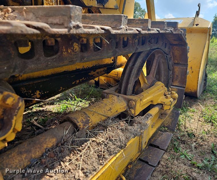 image for item DR3421 John Deere 831  track loader