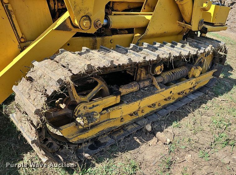 image for item DR3421 John Deere 831  track loader