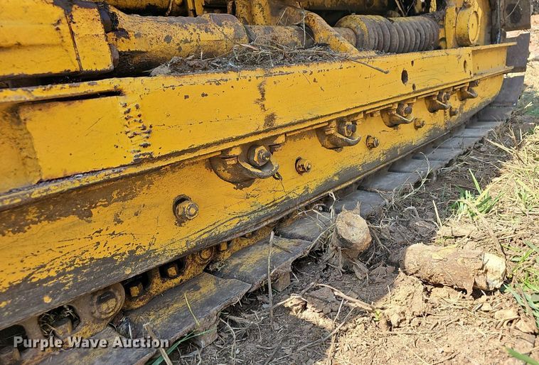 image for item DR3421 John Deere 831  track loader