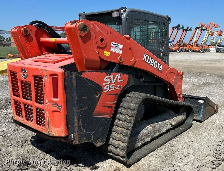 image for item DS2234 2017 Kubota SVL95-2S  tracked skid steer loader