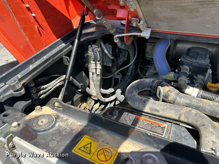 image for item DS2234 2017 Kubota SVL95-2S  tracked skid steer loader