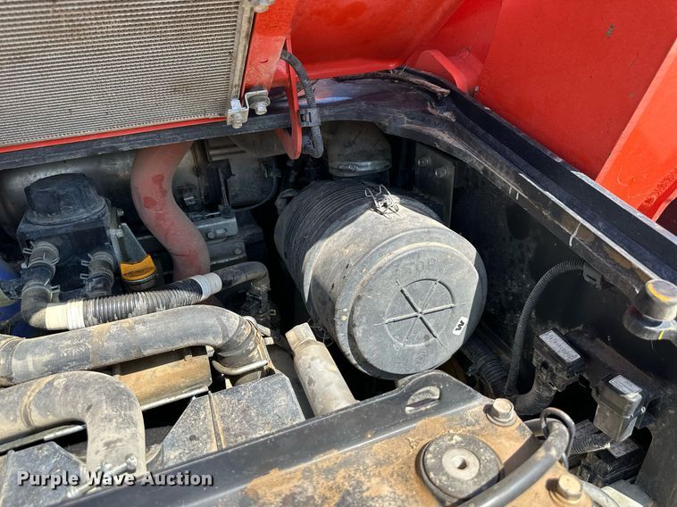 image for item DS2234 2017 Kubota SVL95-2S  tracked skid steer loader