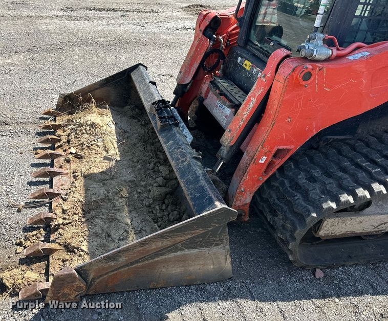 image for item DS2234 2017 Kubota SVL95-2S  tracked skid steer loader