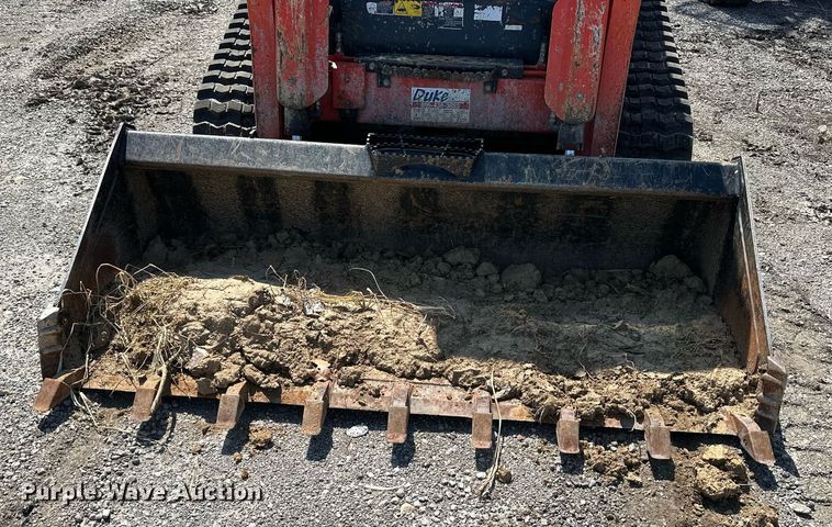 image for item DS2234 2017 Kubota SVL95-2S  tracked skid steer loader