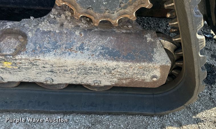 image for item DS2234 2017 Kubota SVL95-2S  tracked skid steer loader