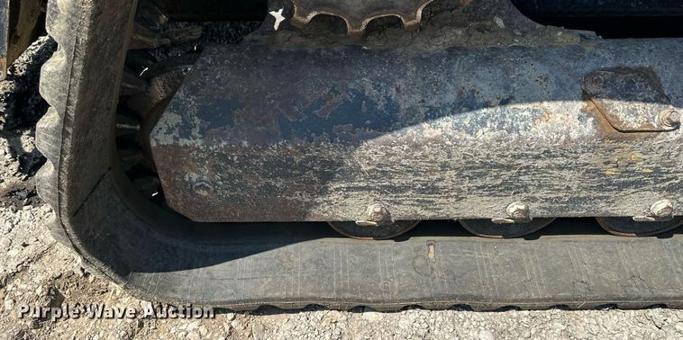 image for item DS2234 2017 Kubota SVL95-2S  tracked skid steer loader