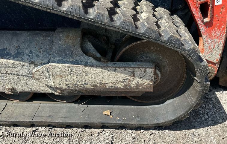 image for item DS2234 2017 Kubota SVL95-2S  tracked skid steer loader