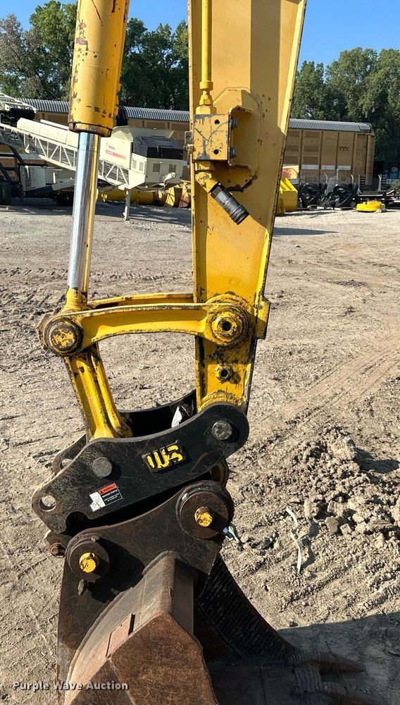 image for item DS2253 2006 Komatsu PC78MR-6  excavator