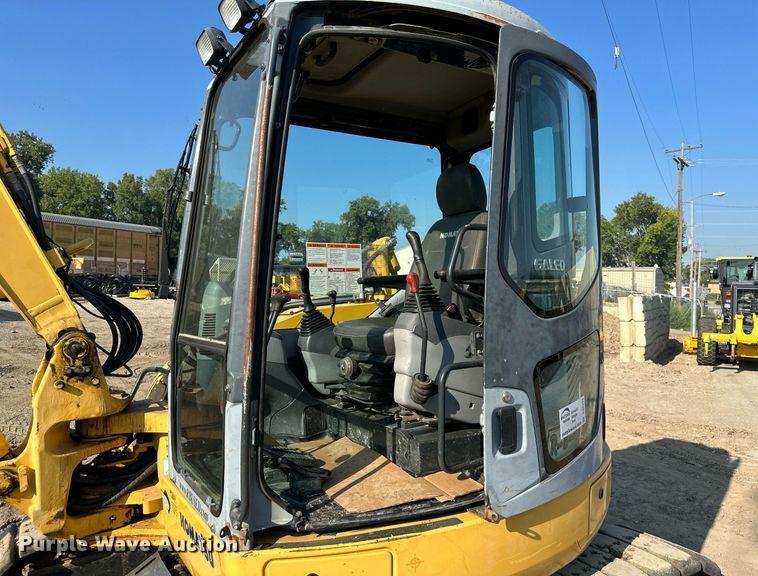 image for item DS2253 2006 Komatsu PC78MR-6  excavator
