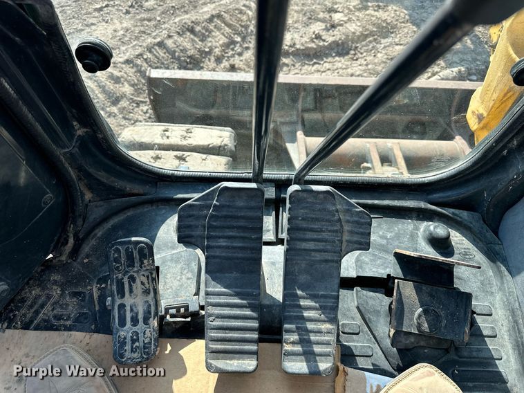 image for item DS2253 2006 Komatsu PC78MR-6  excavator