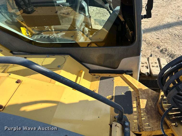 image for item DS2253 2006 Komatsu PC78MR-6  excavator