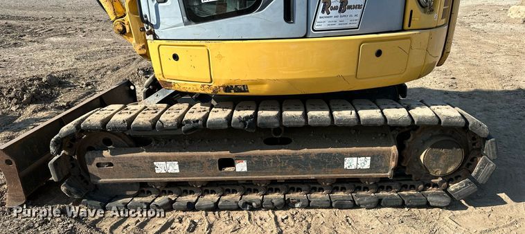 image for item DS2253 2006 Komatsu PC78MR-6  excavator