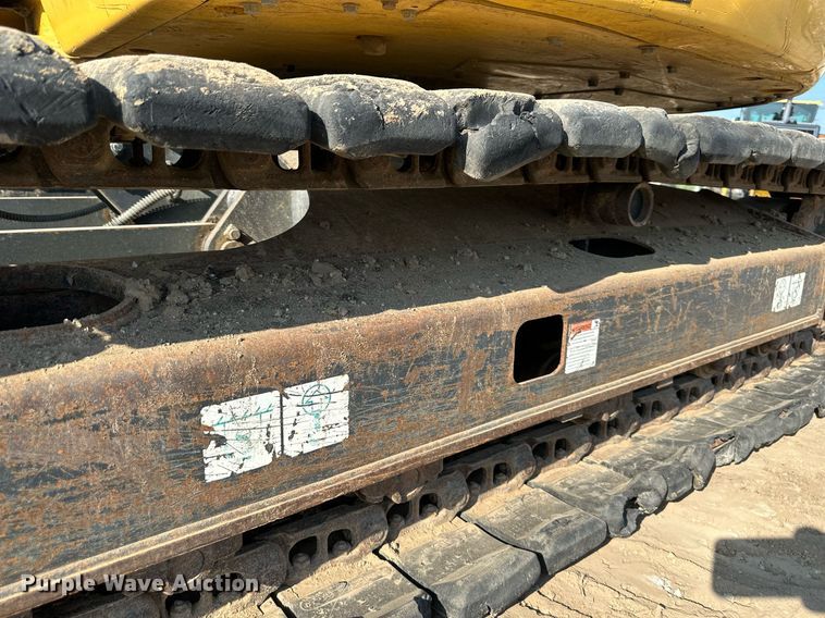 image for item DS2253 2006 Komatsu PC78MR-6  excavator