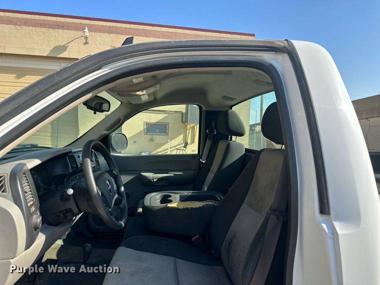 image for item DS2254 2008 GMC Sierra 1500  pickup truck