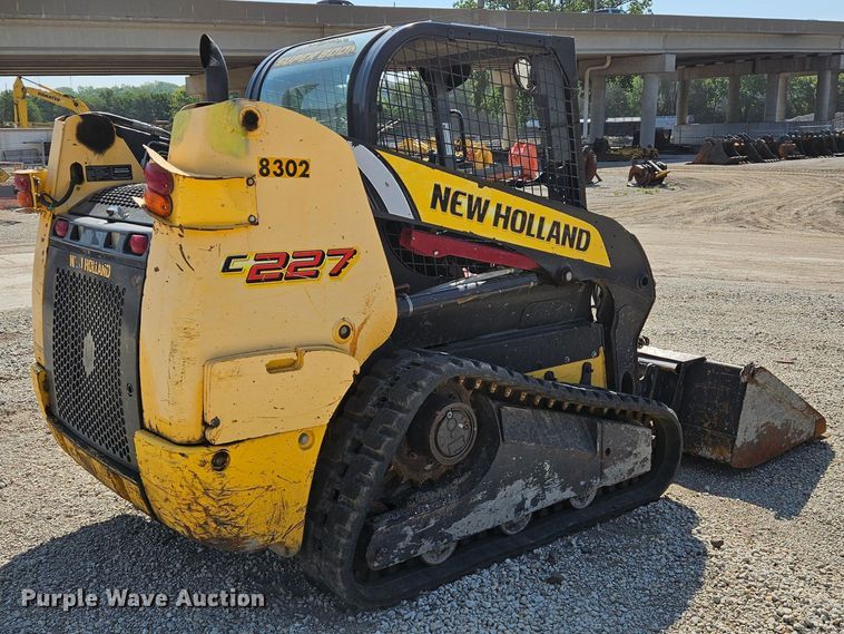 image for item DS2255 2011 New Holland C227  skid steer loader