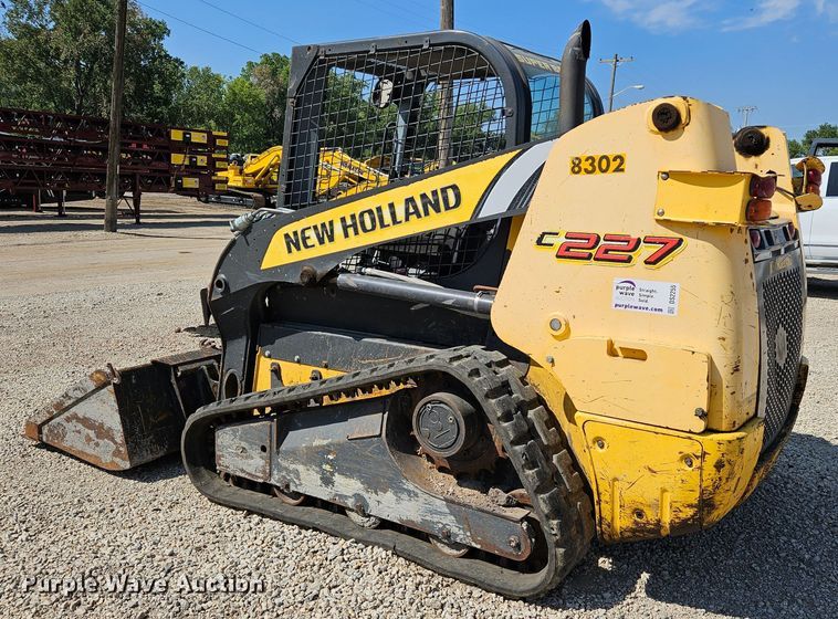 image for item DS2255 2011 New Holland C227  skid steer loader