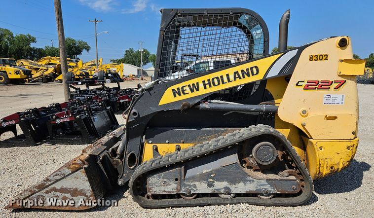 image for item DS2255 2011 New Holland C227  skid steer loader