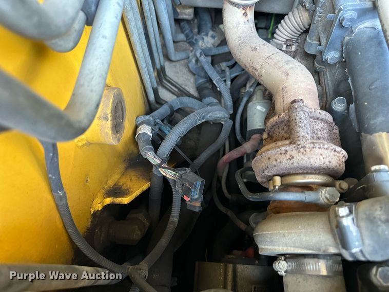 image for item DS2255 2011 New Holland C227  skid steer loader