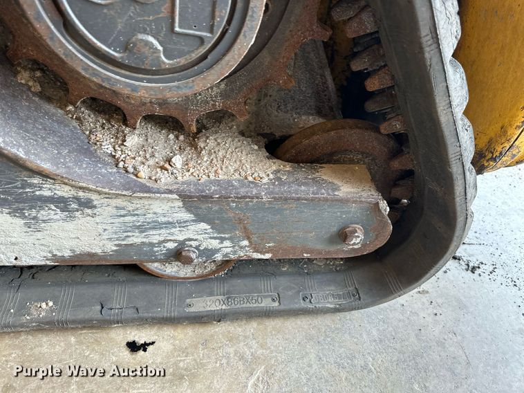 image for item DS2255 2011 New Holland C227  skid steer loader