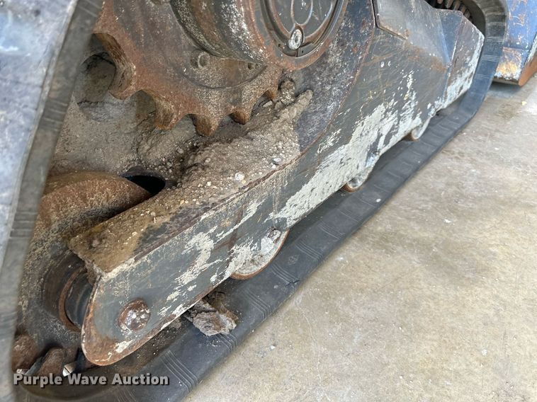 image for item DS2255 2011 New Holland C227  skid steer loader