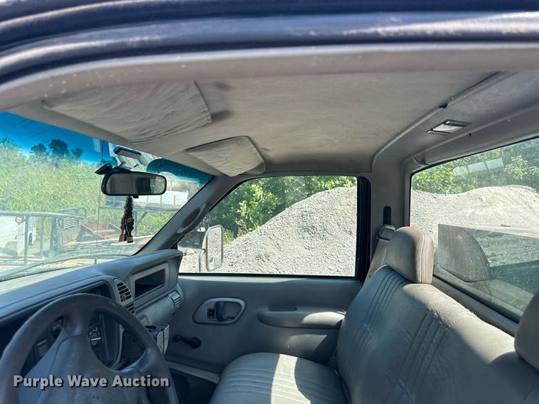 image for item DS2257 2000 Chevrolet C3500  utility bed pickup truck