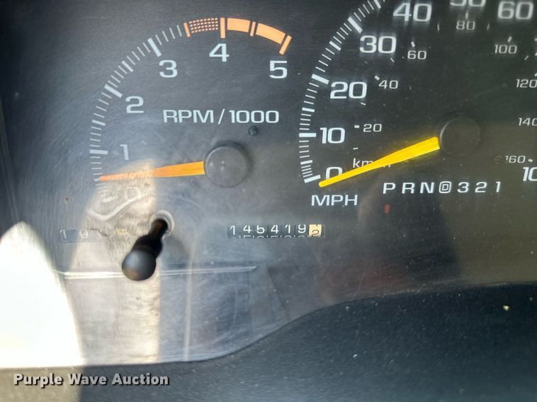 image for item DS2257 2000 Chevrolet C3500  utility bed pickup truck