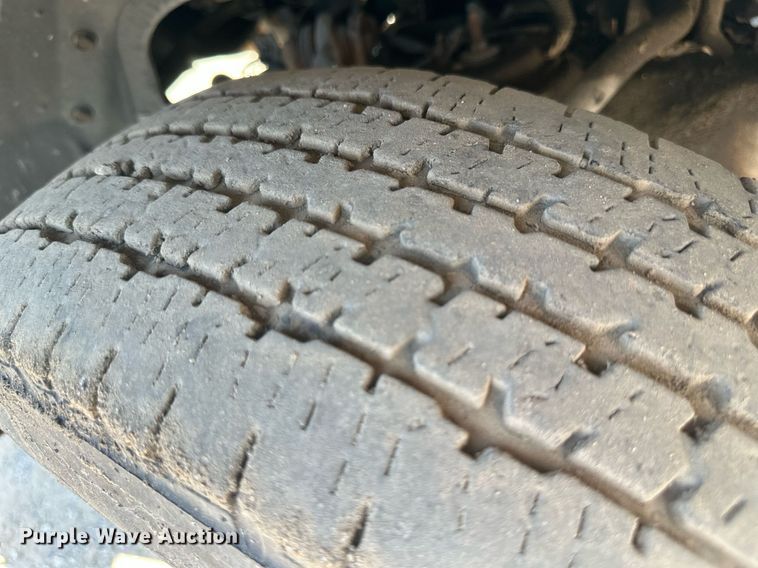 image for item DS2257 2000 Chevrolet C3500  utility bed pickup truck