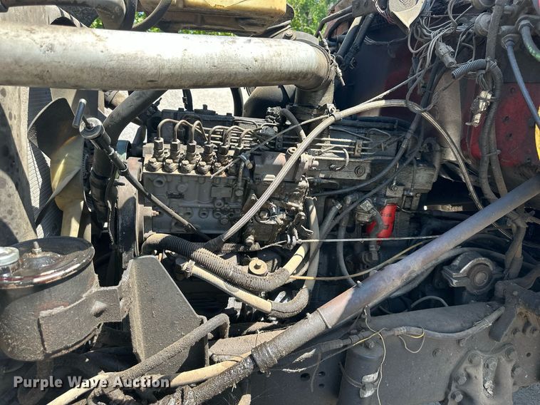 image for item DS2259 1993 Ford LT8000  dump truck