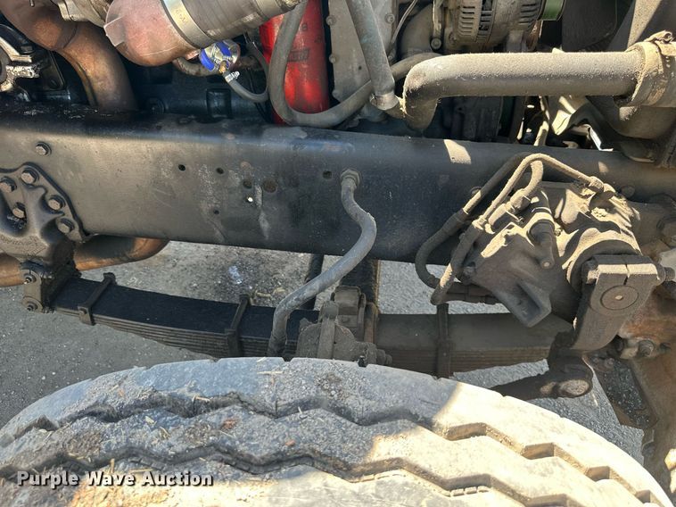 image for item DS2259 1993 Ford LT8000  dump truck