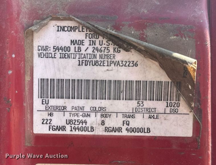 image for item DS2259 1993 Ford LT8000  dump truck