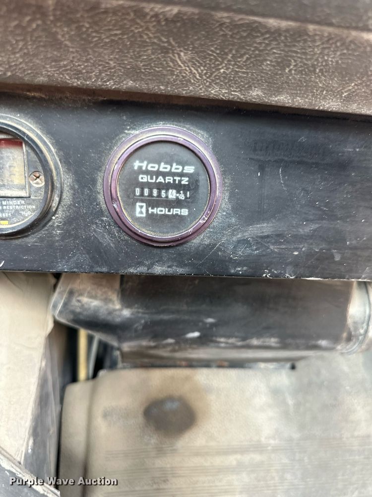 image for item DS2260 1994 International F5070  ready mix truck