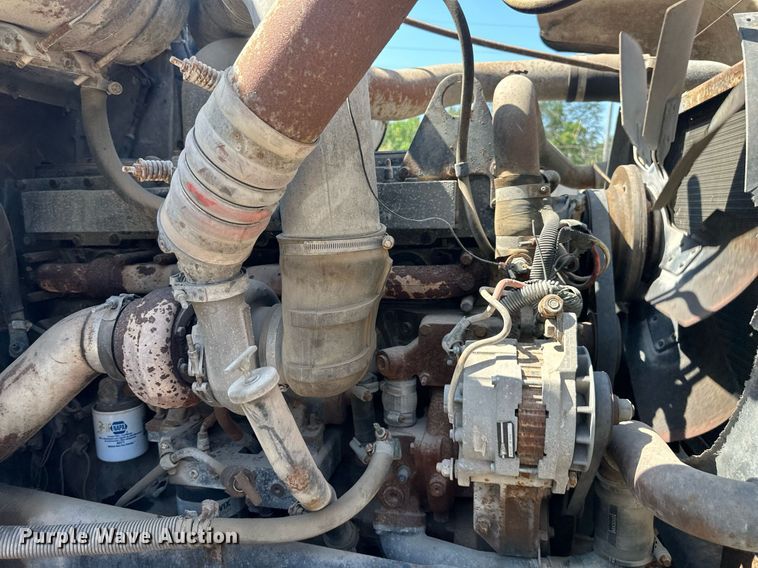 image for item DS2260 1994 International F5070  ready mix truck