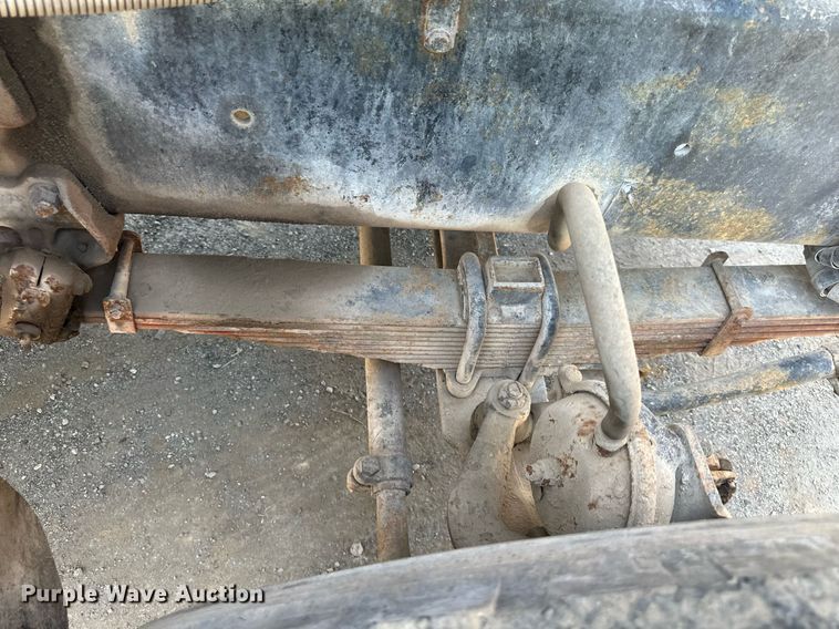 image for item DS2260 1994 International F5070  ready mix truck