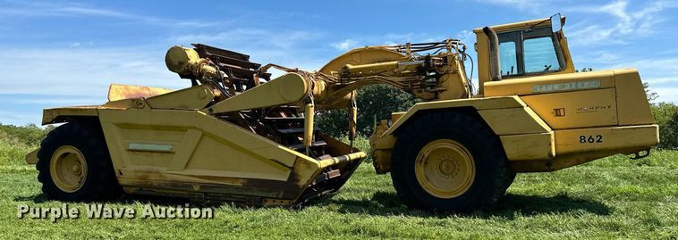 image for item DS2265 1980 John Deere 862  elevating scraper