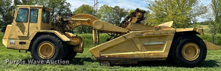 image for item DS2265 1980 John Deere 862  elevating scraper