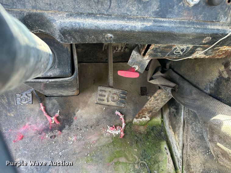 image for item DS2265 1980 John Deere 862  elevating scraper