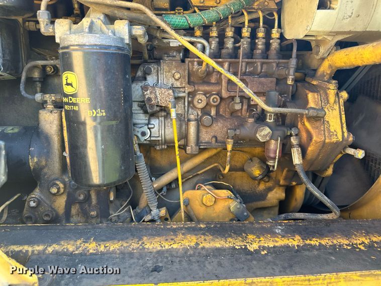 image for item DS2265 1980 John Deere 862  elevating scraper