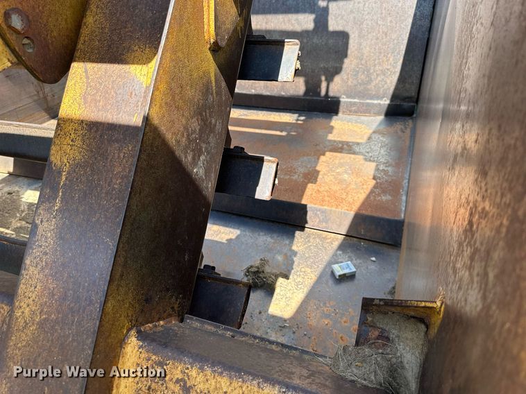 image for item DS2265 1980 John Deere 862  elevating scraper