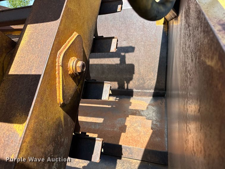 image for item DS2265 1980 John Deere 862  elevating scraper