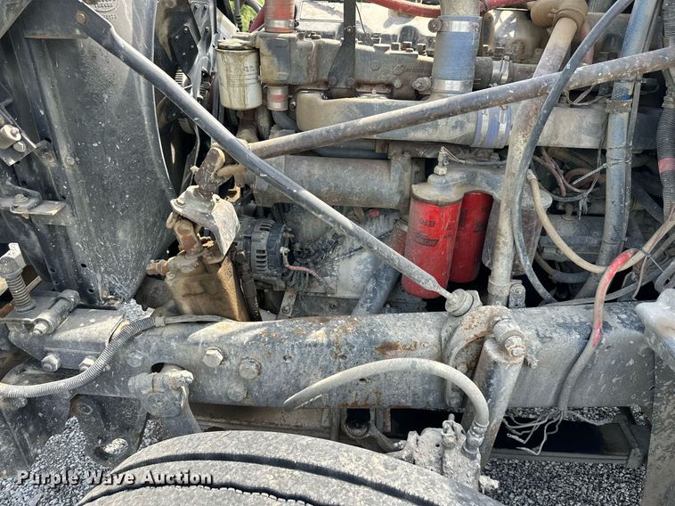 image for item DS2266 1996 Mack  dump truck