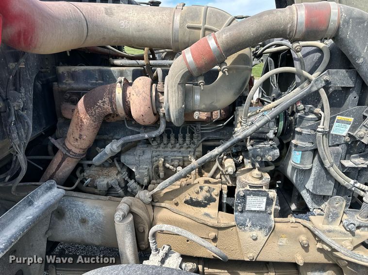 image for item DS2266 1996 Mack  dump truck