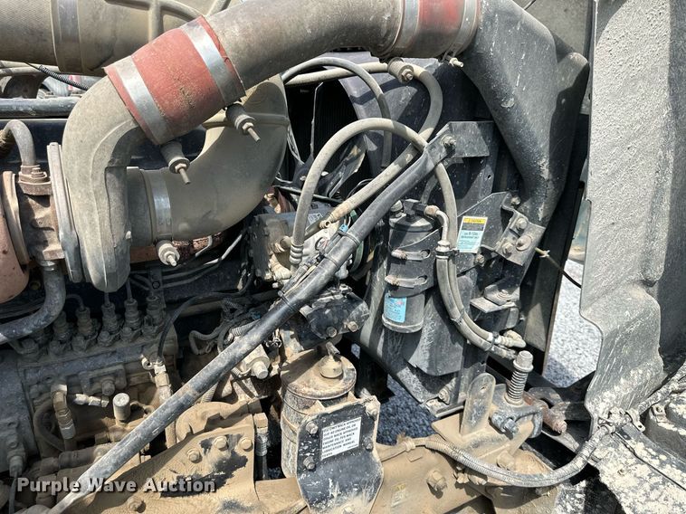 image for item DS2266 1996 Mack  dump truck