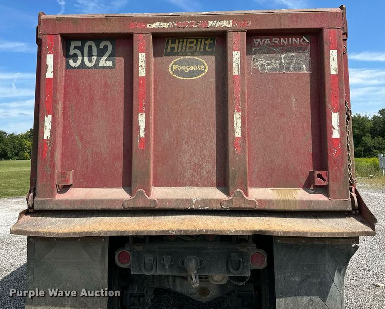 image for item DS2266 1996 Mack  dump truck