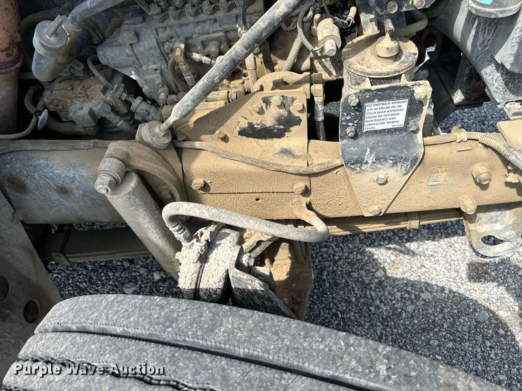 image for item DS2266 1996 Mack  dump truck