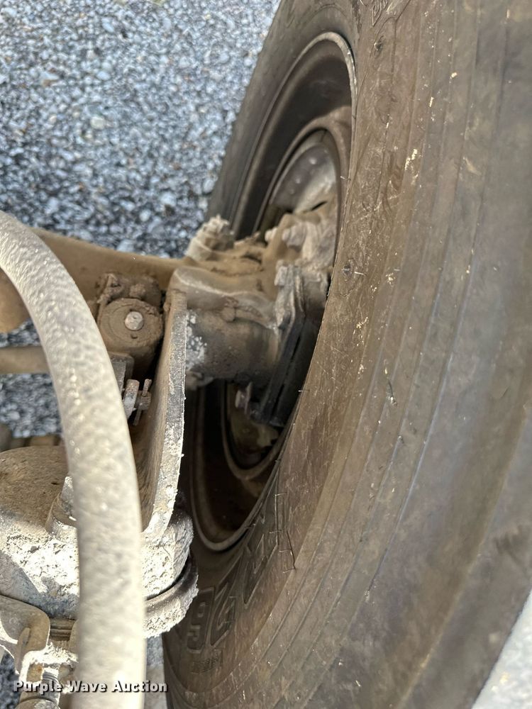 image for item DS2266 1996 Mack  dump truck