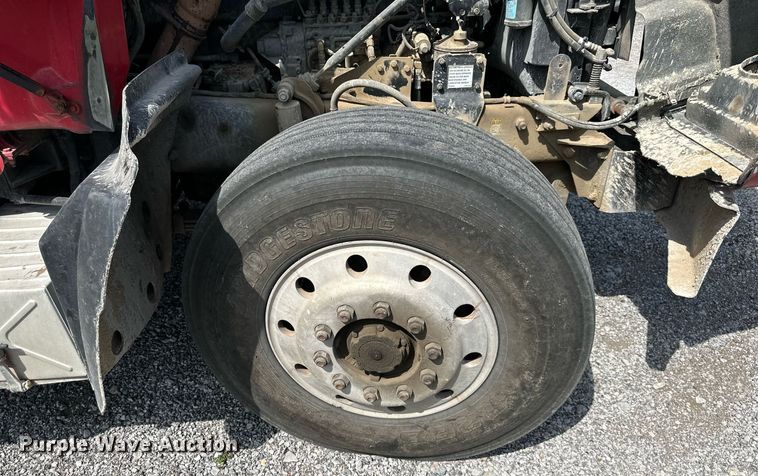 image for item DS2266 1996 Mack  dump truck