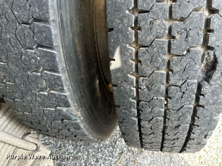 image for item DS2266 1996 Mack  dump truck