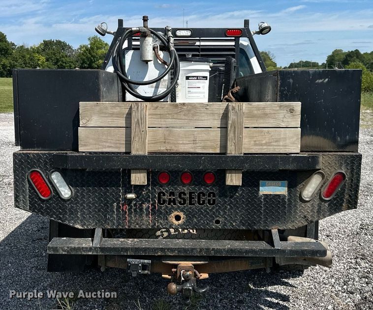 image for item DS2267 2012 Ford F250 Super Duty  Crew Cab flatbed pickup truck