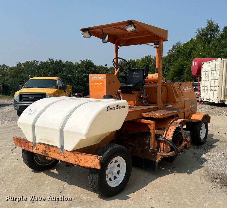 image for item DS2268 Broce RC300 broom