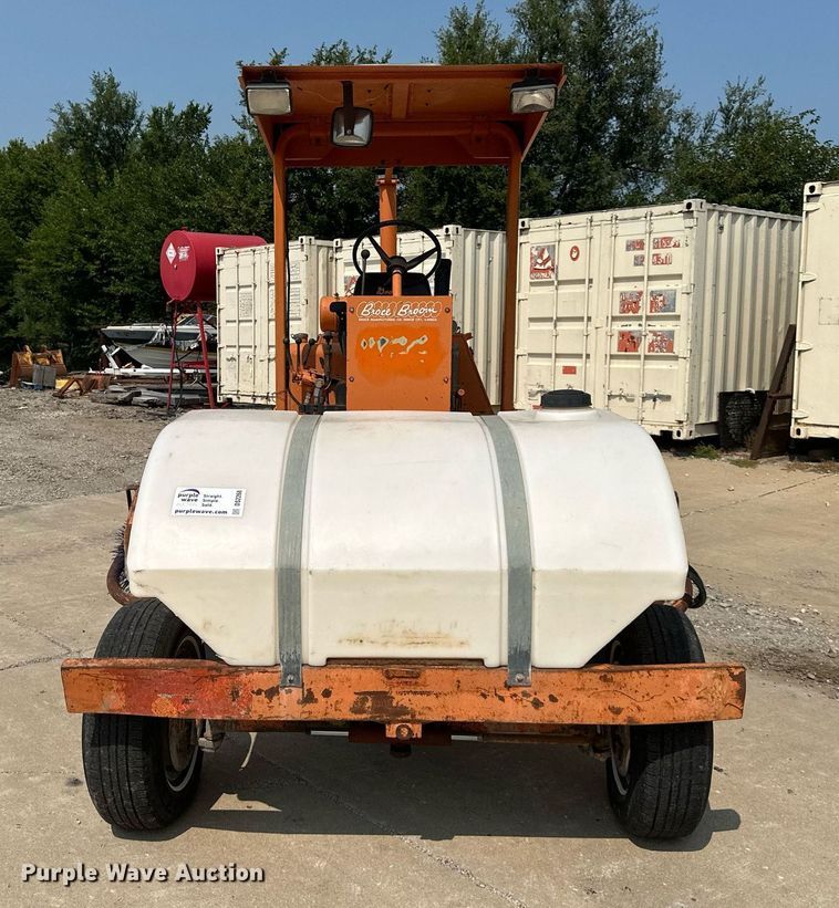 image for item DS2268 Broce RC300 broom